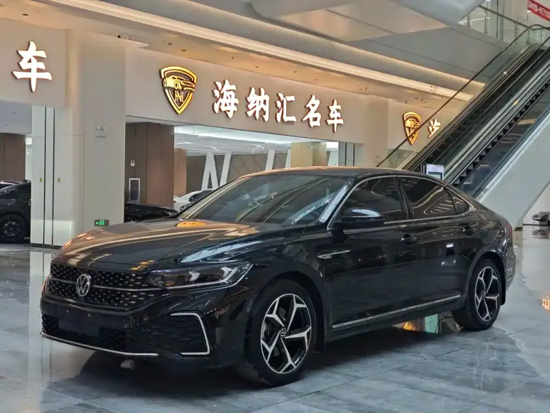 Volkswagen Passat, 2024