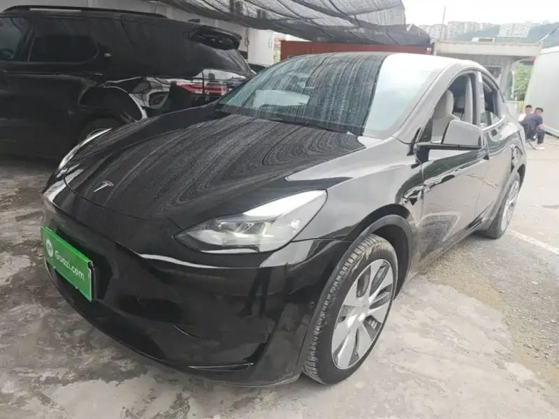 Tesla Model Y, 2022