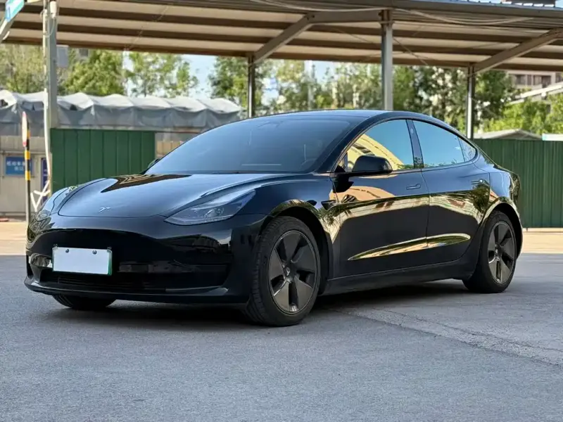 Tesla Model 3, 2023