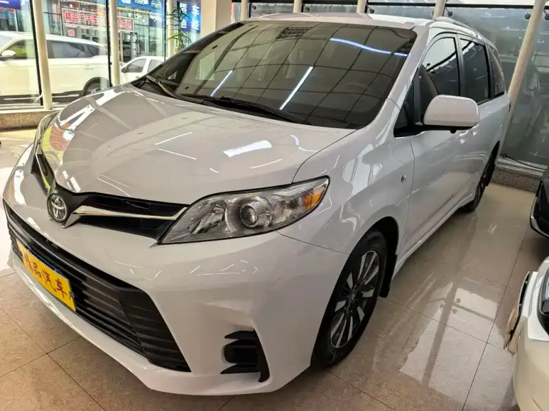 Toyota Sienna, 2019