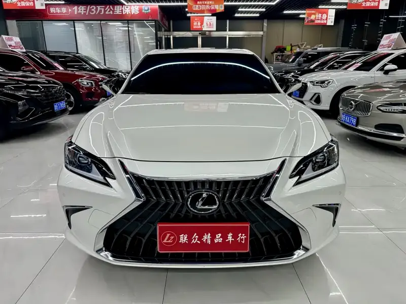 Lexus ES, 2024