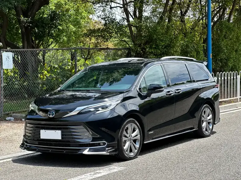 Toyota Sienna, 2023