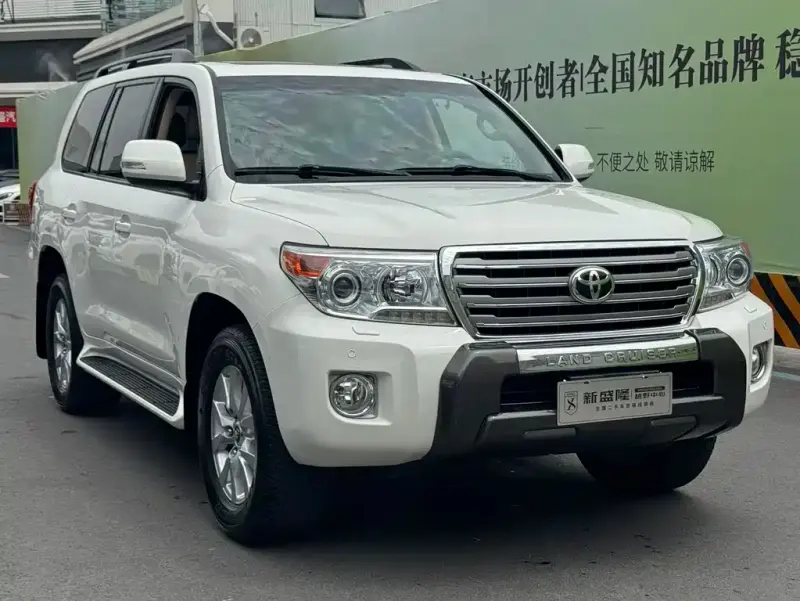 Toyota Land Cruiser, 2013