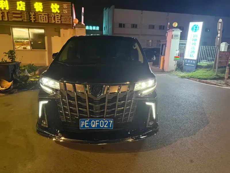Toyota Alphard, 2019