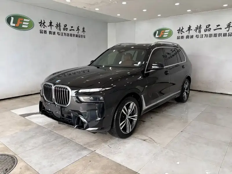 BMW X7, 2023
