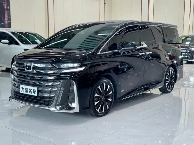 Toyota Vellfire, 2025