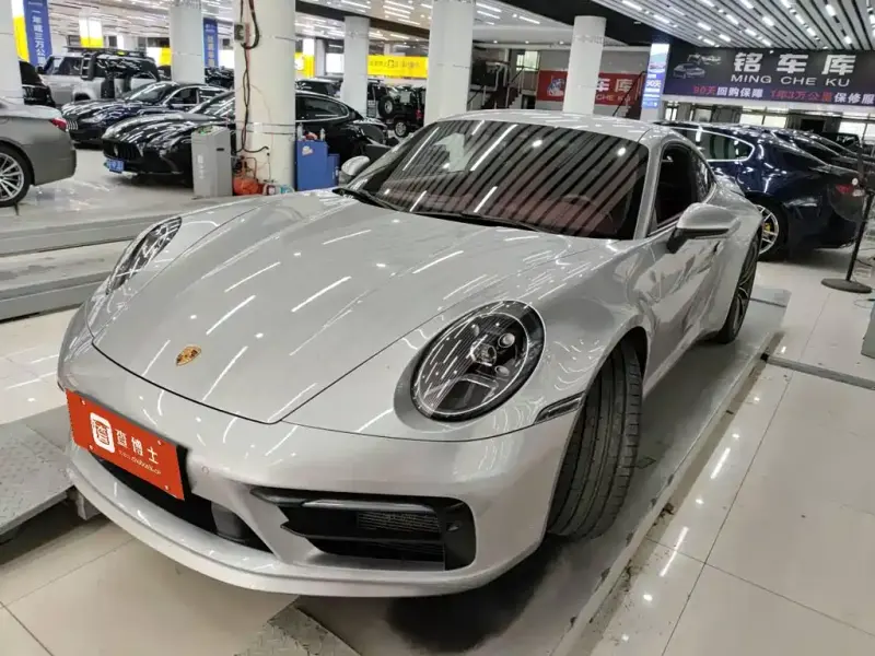 Porsche 911, 2023
