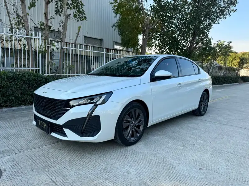 Peugeot 408, 2022