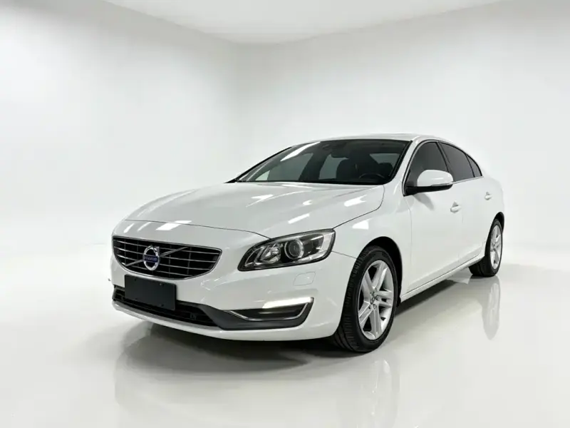 Volvo S60, 2015