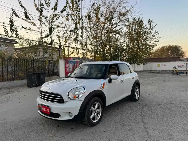 MINI Countryman, 2015