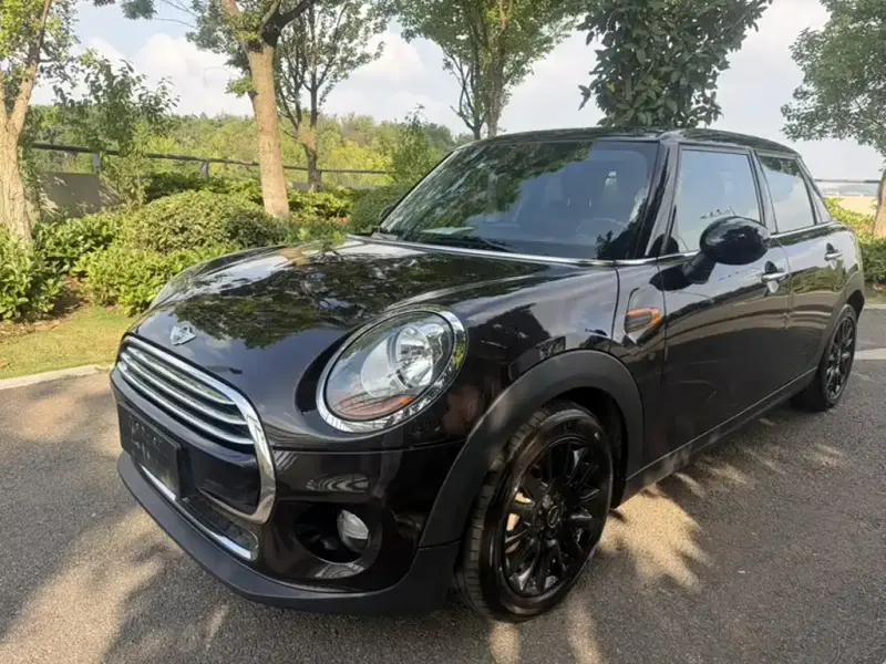 MINI Mini, 2015