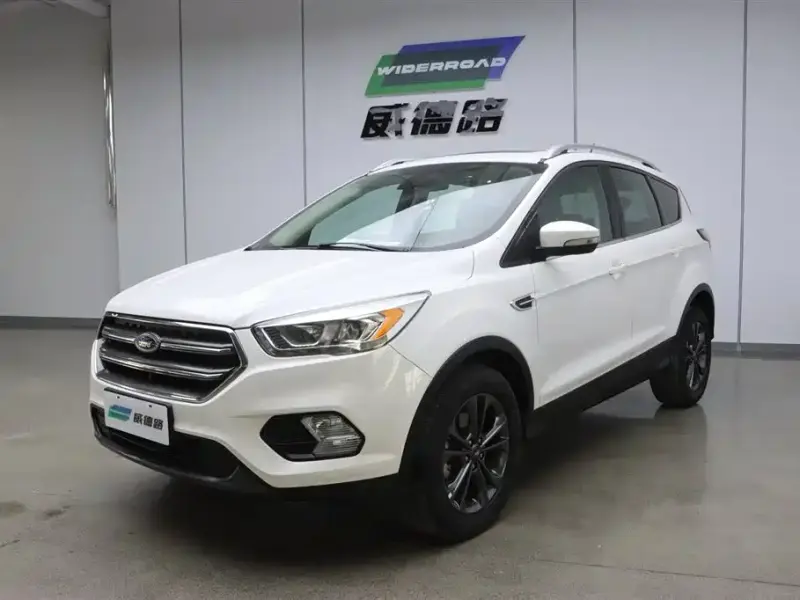 Ford Kuga, 2021