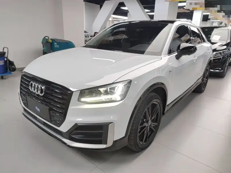 Audi Q2L, 2020