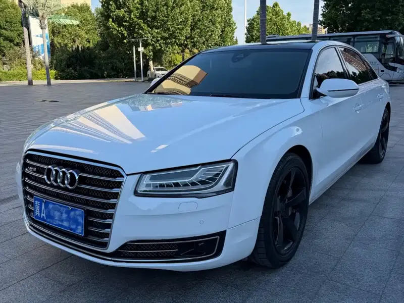 Audi A8, 2013