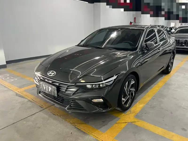 Hyundai Elantra, 2024