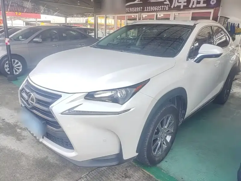 Lexus NX, 2017