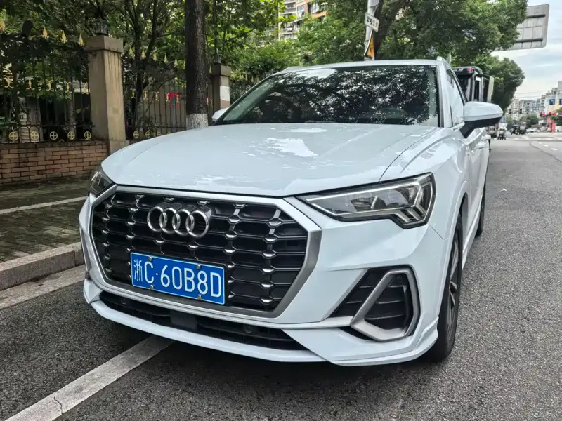 Audi Q3, 2021