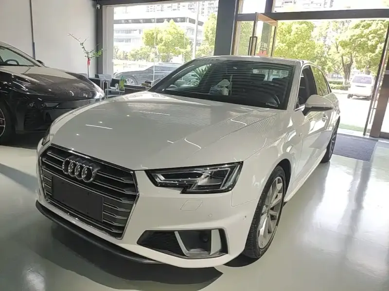 Audi A4L, 2019