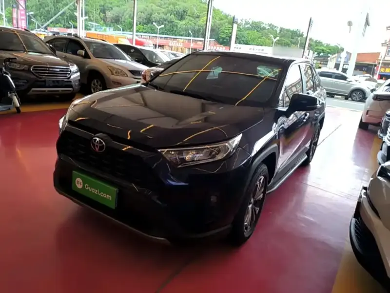 Toyota RAV4, 2023