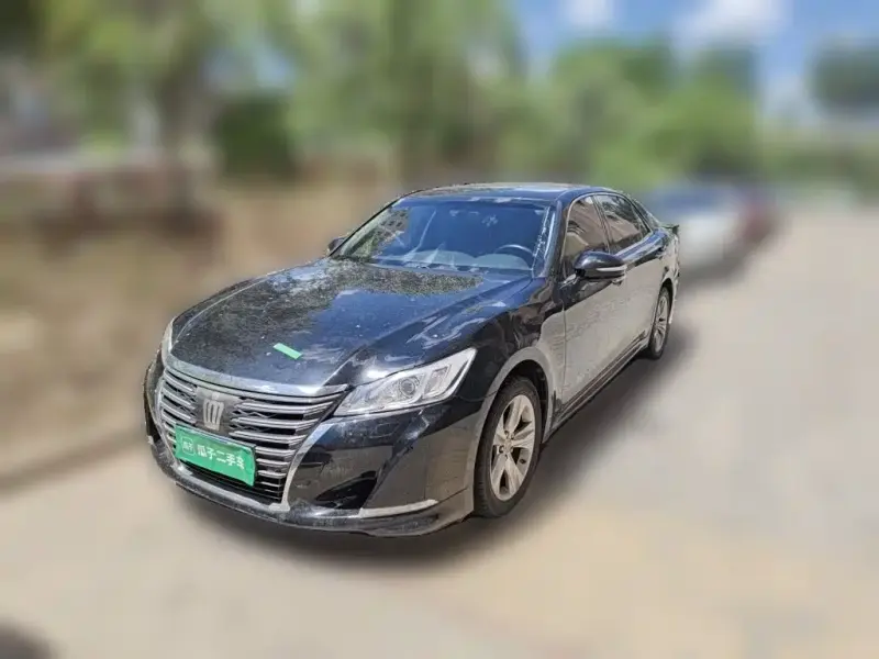 Toyota Crown, 2017
