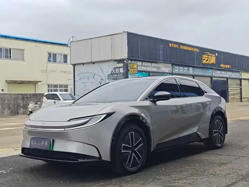 Toyota bZ5, 2026