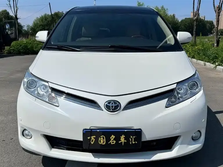 Toyota Previa, 2016