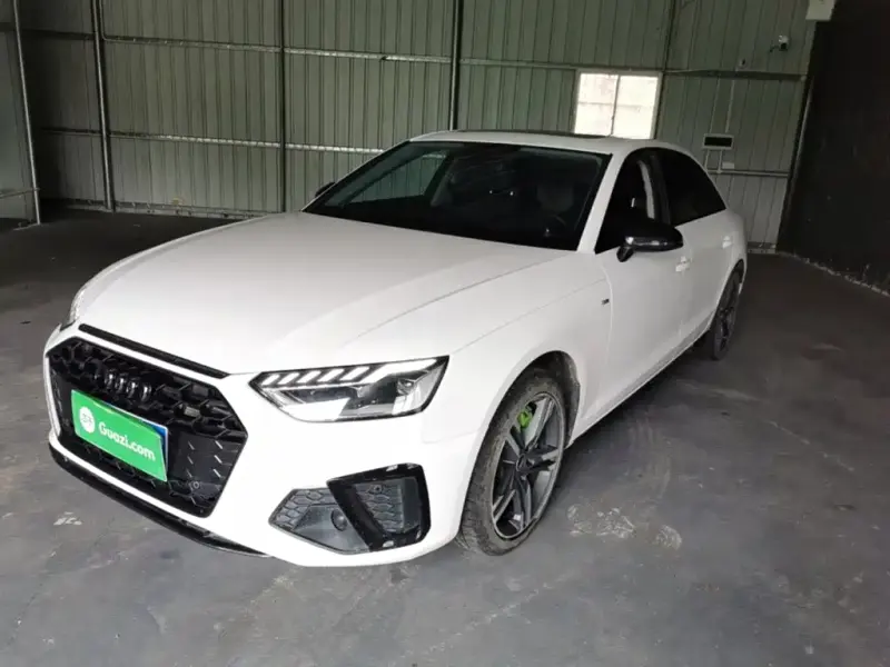 Audi A4L, 2022