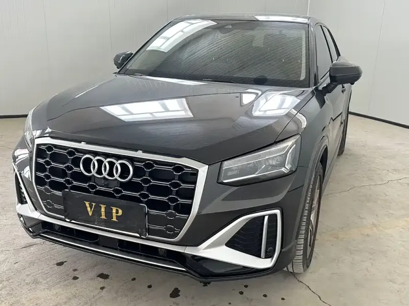 Audi Q2L, 2022