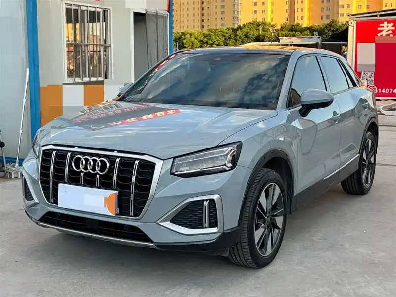 Audi Q2L, 2022