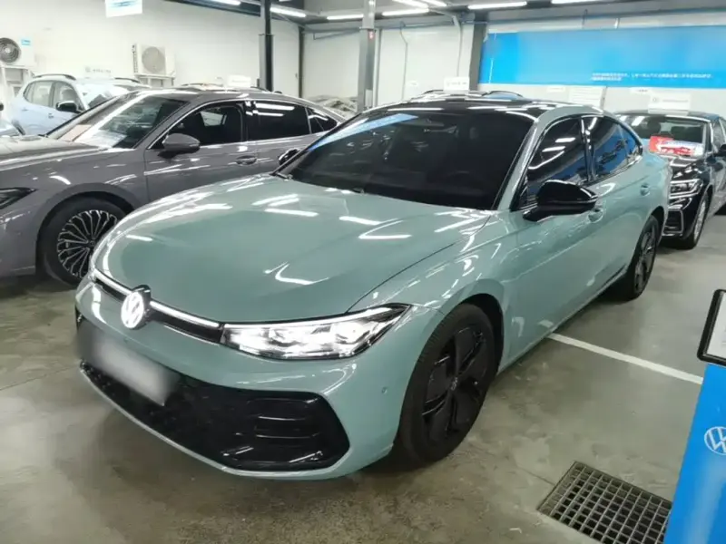 Volkswagen Passat, 2024