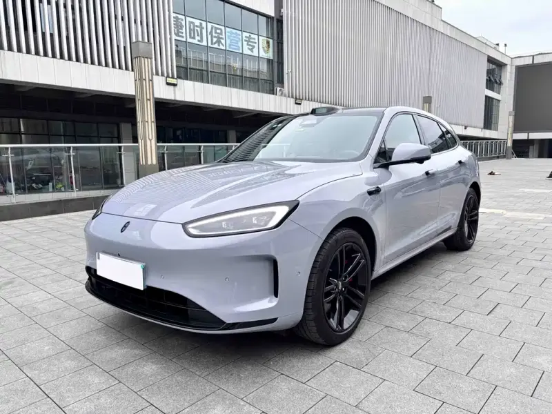 AITO M5, 2025