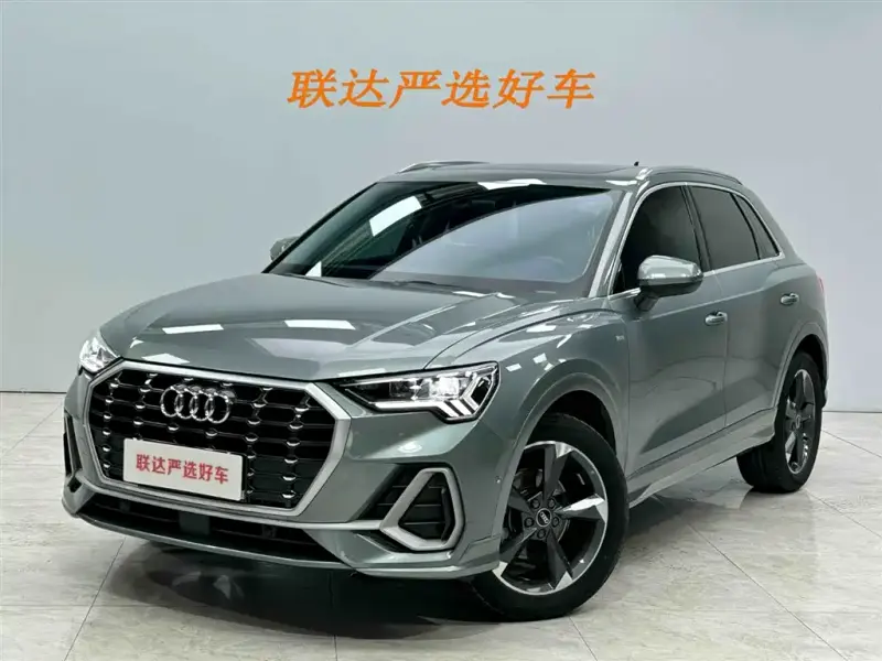 Audi Q3, 2022