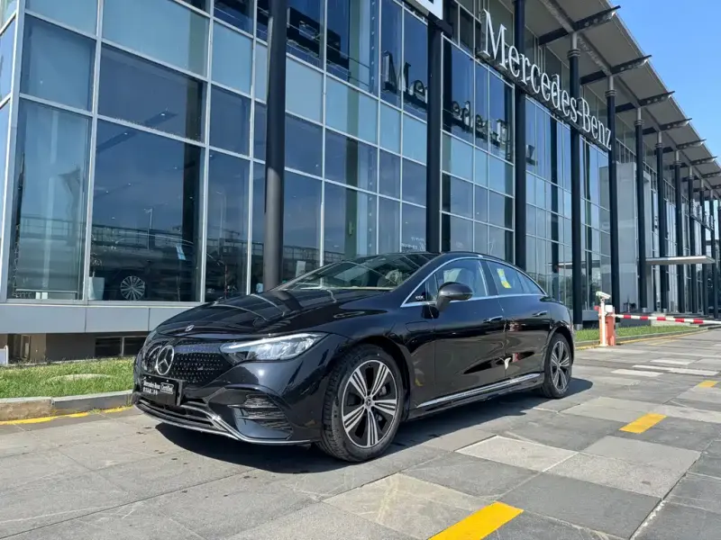 Mercedes-Benz EQE, 2025