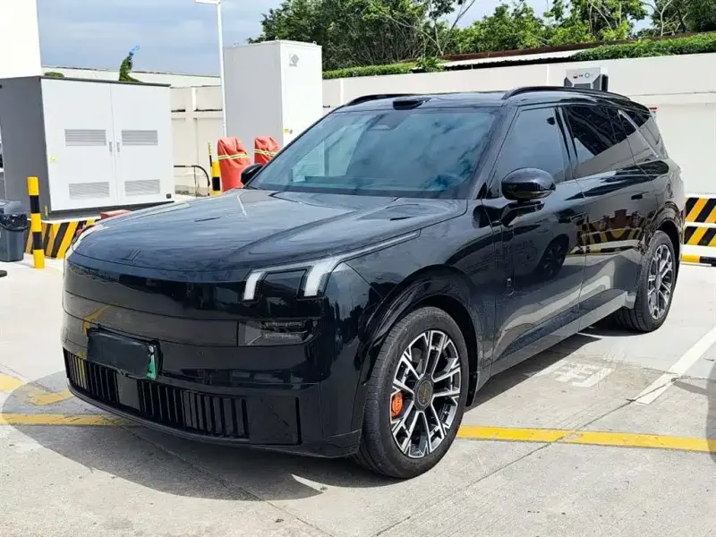Lynk & Co 900, 2025