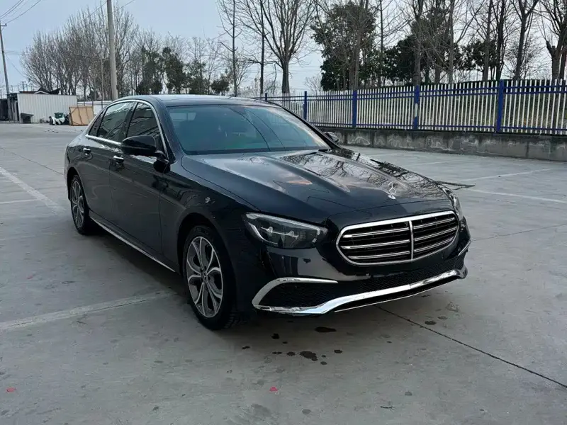 Mercedes-Benz E-Class, 2022