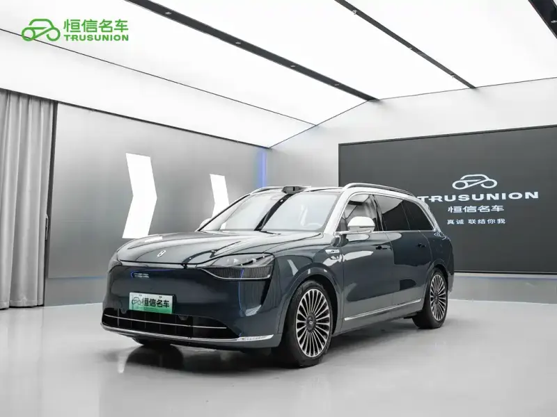 AITO M9, 2025