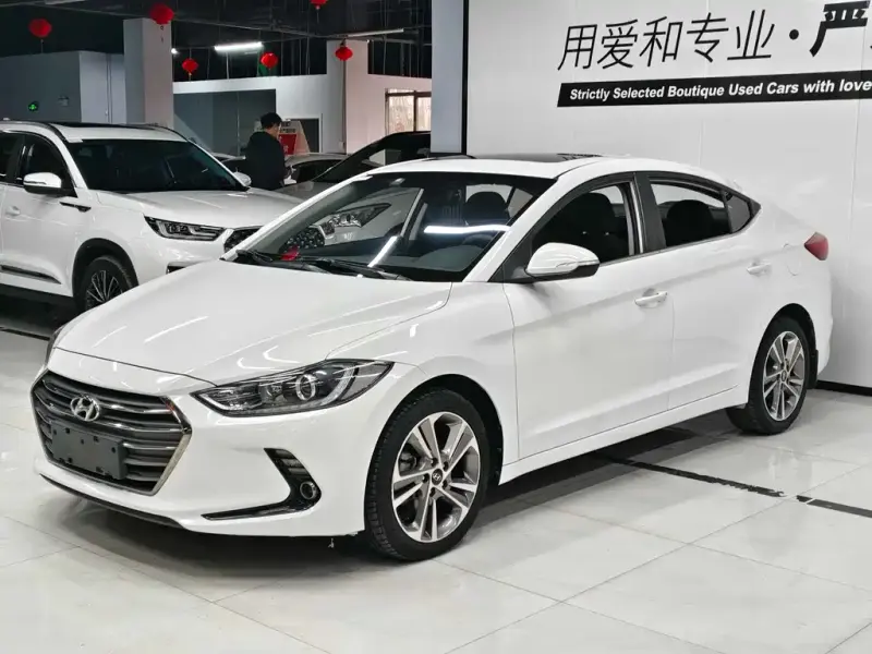 Hyundai Elantra, 2016