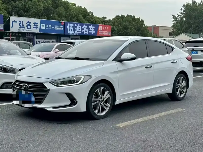 Hyundai Elantra, 2019