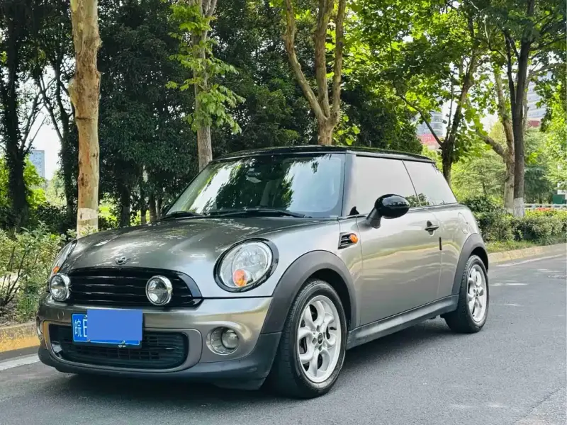 MINI Mini, 2013