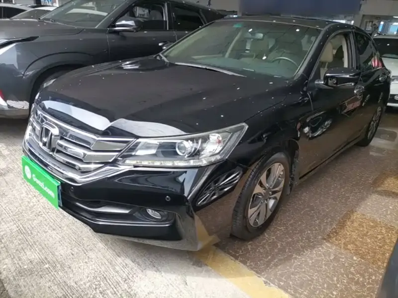 Honda Accord, 2015