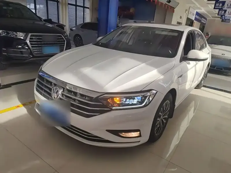 Volkswagen Sagitar, 2020