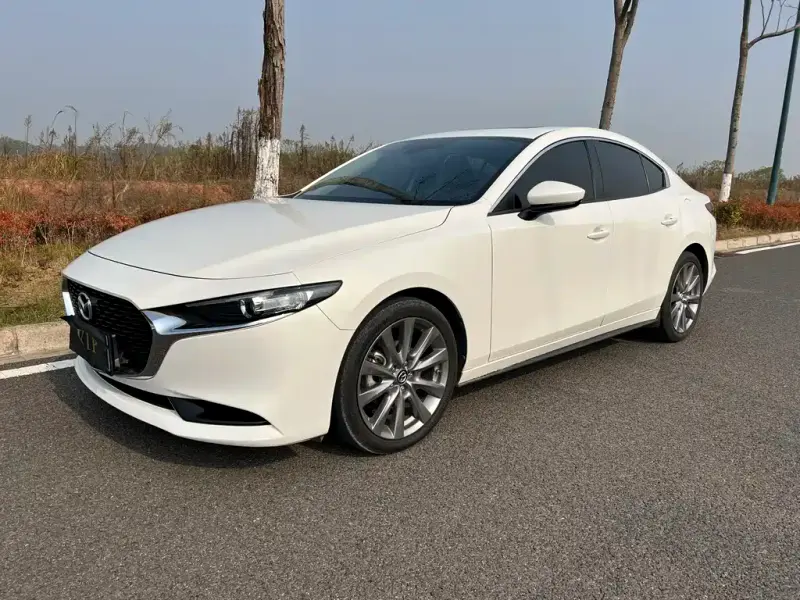 Mazda 3 Axela, 2021