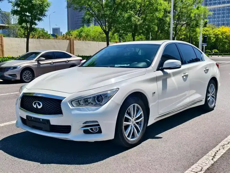 Infiniti Q50L, 2017