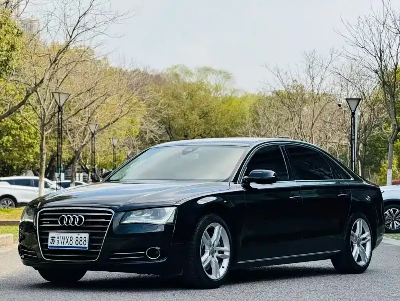 Audi A8, 2011