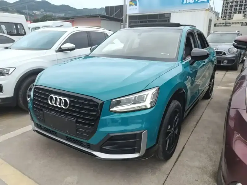 Audi Q2L, 2021