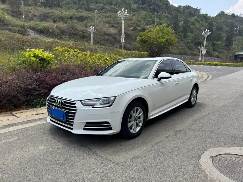 Audi A4L, 2016