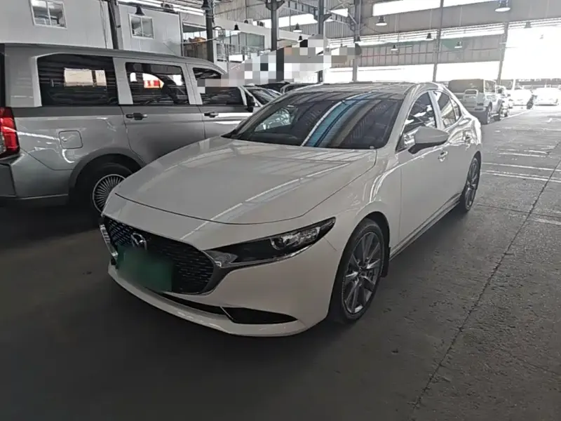 Mazda 3 Axela, 2025