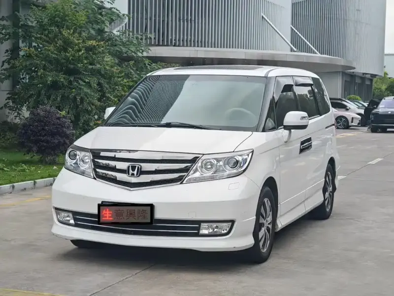 Honda Elysion, 2015