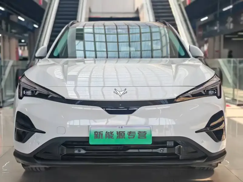 ARCFOX Alpha T5, 2025