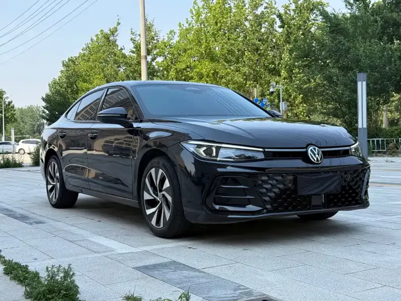 Volkswagen Passat, 2024